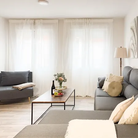 Apartment Chillahomes 002 *