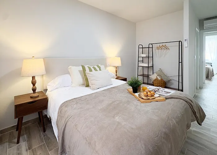 Apartment Chillahomes 002 *